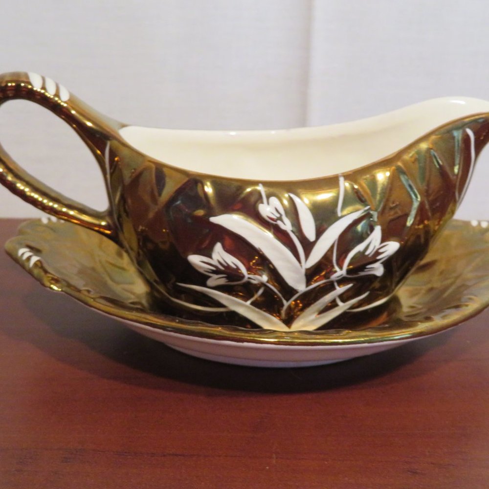 WADE Lustre Gravy Boat with Underplate Handpainted (29C)